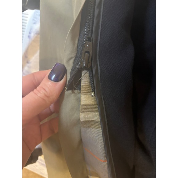 Burberry Trench Coat with wool lining - Picture 5 of 16